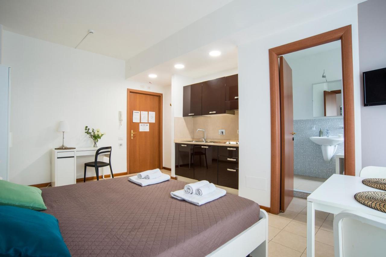 Residenza Conti Aparthotel Rome Buitenkant foto